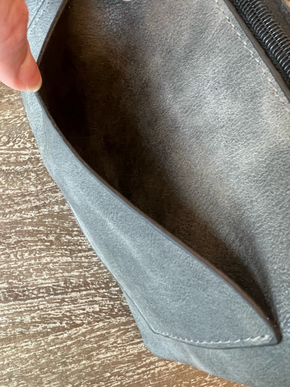 Be Clever faux leather Gray Wristlet Clutch with Cutouts - Picture 5 of 8